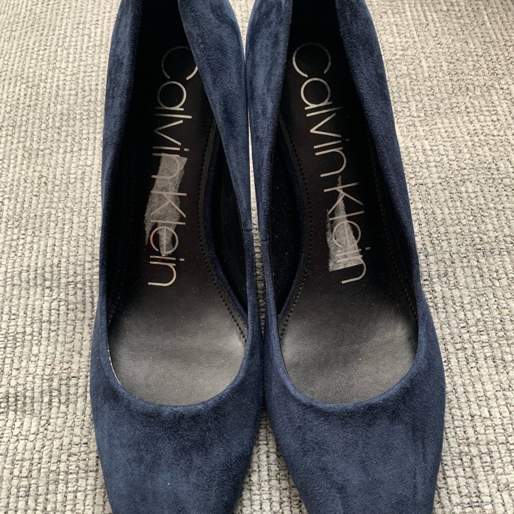 BRAND CalvinKLein Size 8M Kccallia, Balance Man made in china